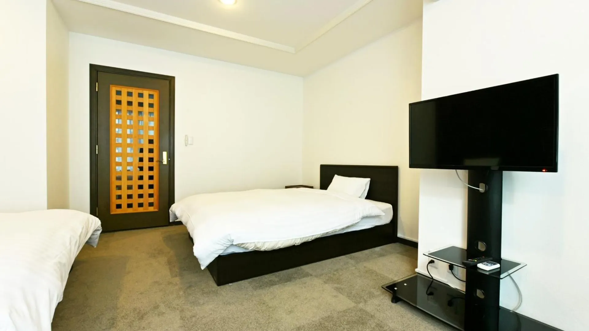 Hostel Pleasure Maruyama 札幌市 4*,