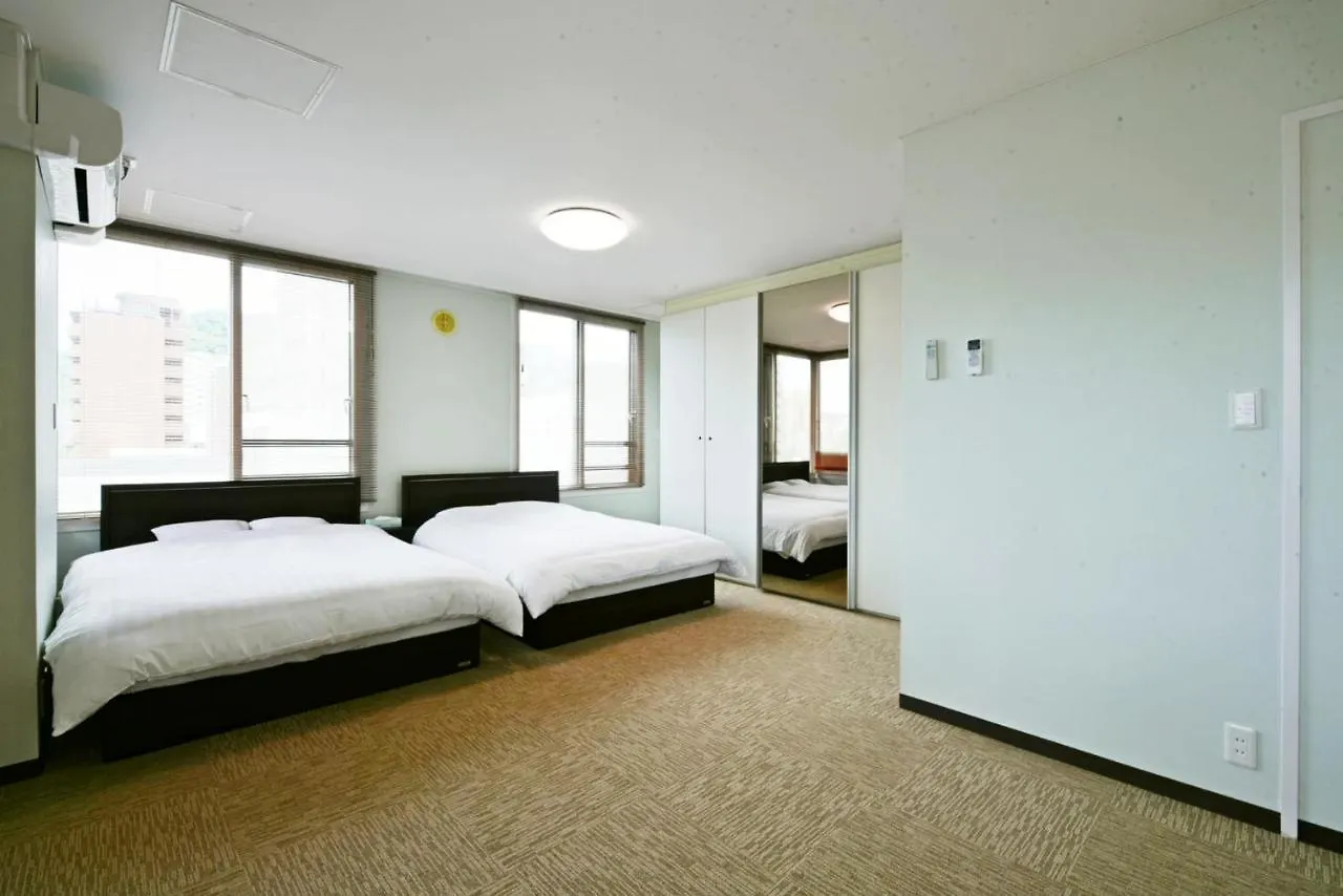 מלון דירות סאפורו Hostel Pleasure Maruyama